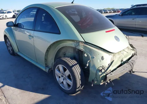 2007 Volkswagen New Beetle 2.5 z USA, uszkodzony, nr VIN 3VWRW31C67M502371